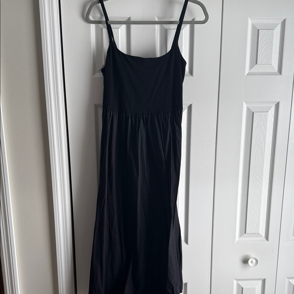 Old Navy Black Midi Dress
